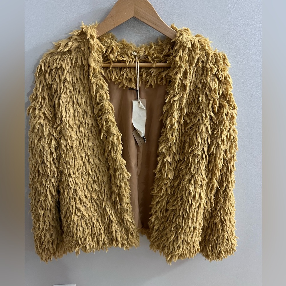 Super Soft Shaggy Chic Sweater/Blazer NWT size Medium